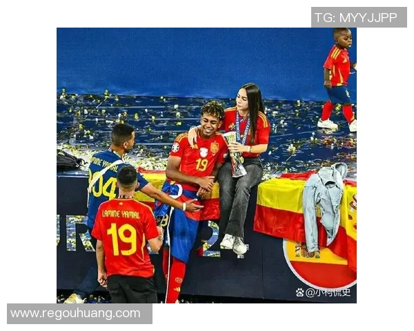 00后一代足球新星崛起探索未来巨星的成长轨迹与发展潜力 00后一代足球新星崛起探索未来巨星的成长轨迹与发展潜力