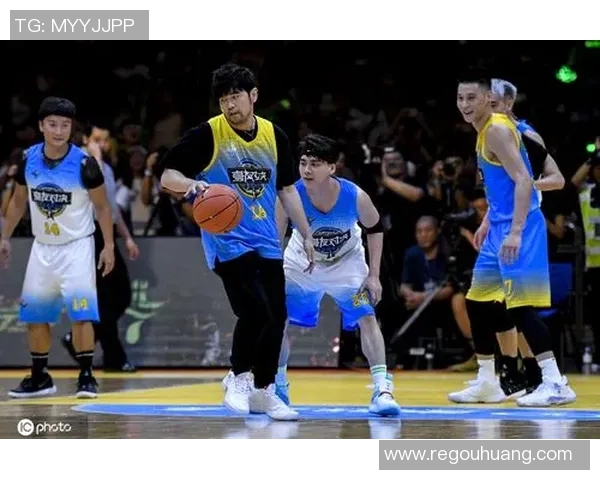 周杰伦与足球巨星合影高清大曝光展现不一样的球迷情结与友谊 周杰伦与足球巨星合影高清大曝光展现不一样的球迷情结与友谊