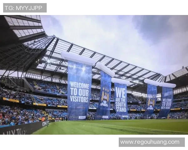 绿茵巨星齐贺新年闪耀球场共迎辉煌时刻